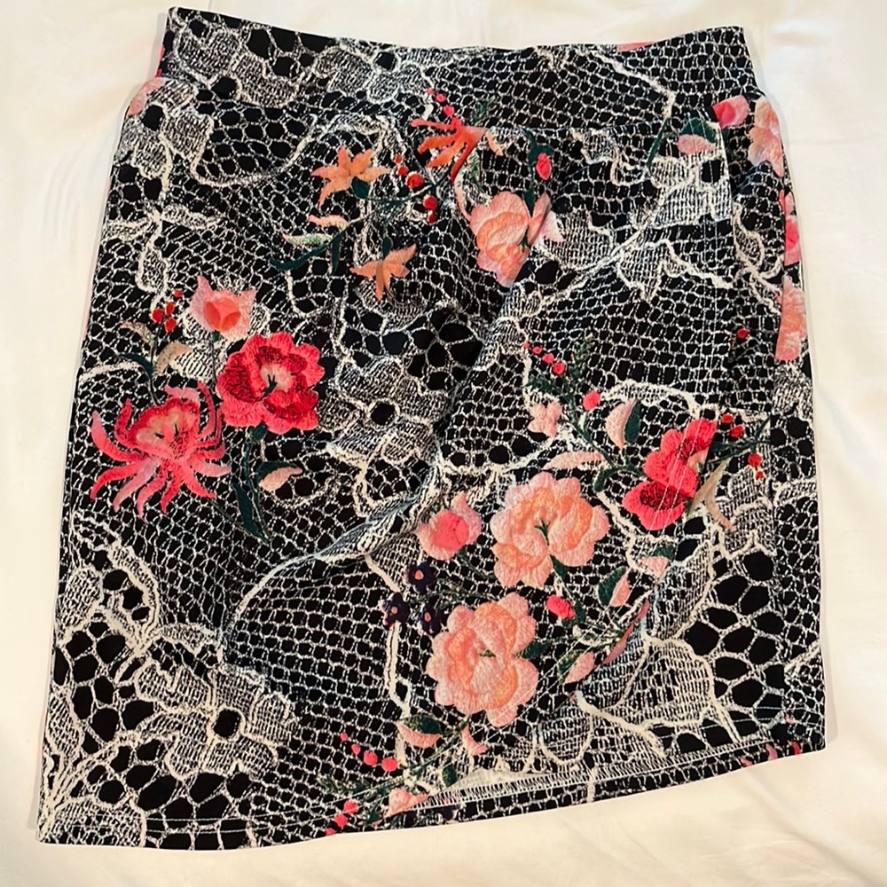 VICI floral skirt